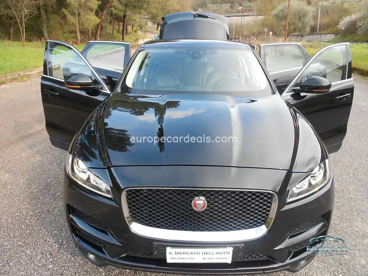 Jaguar F-Pace