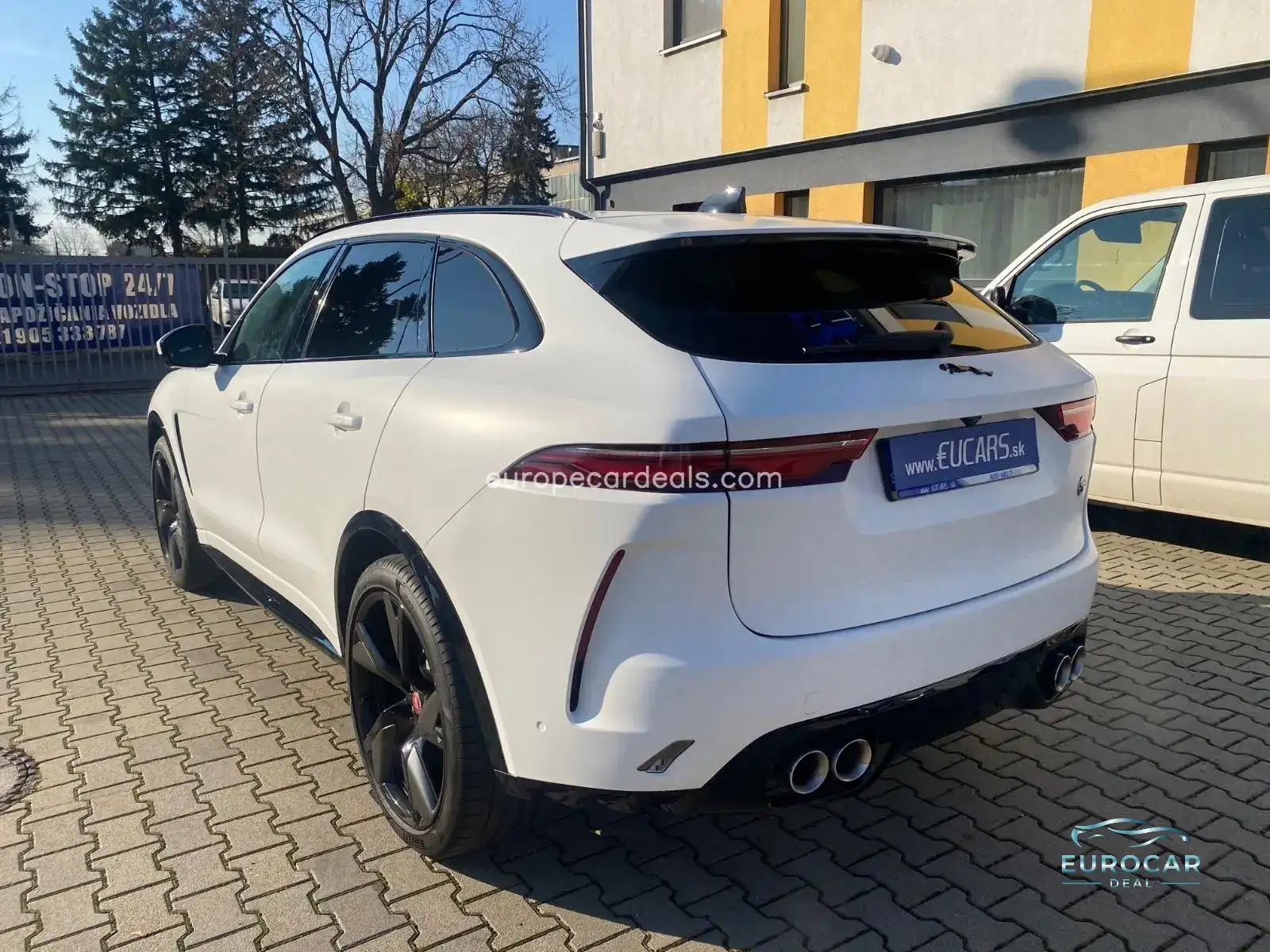 Jaguar F-Pace