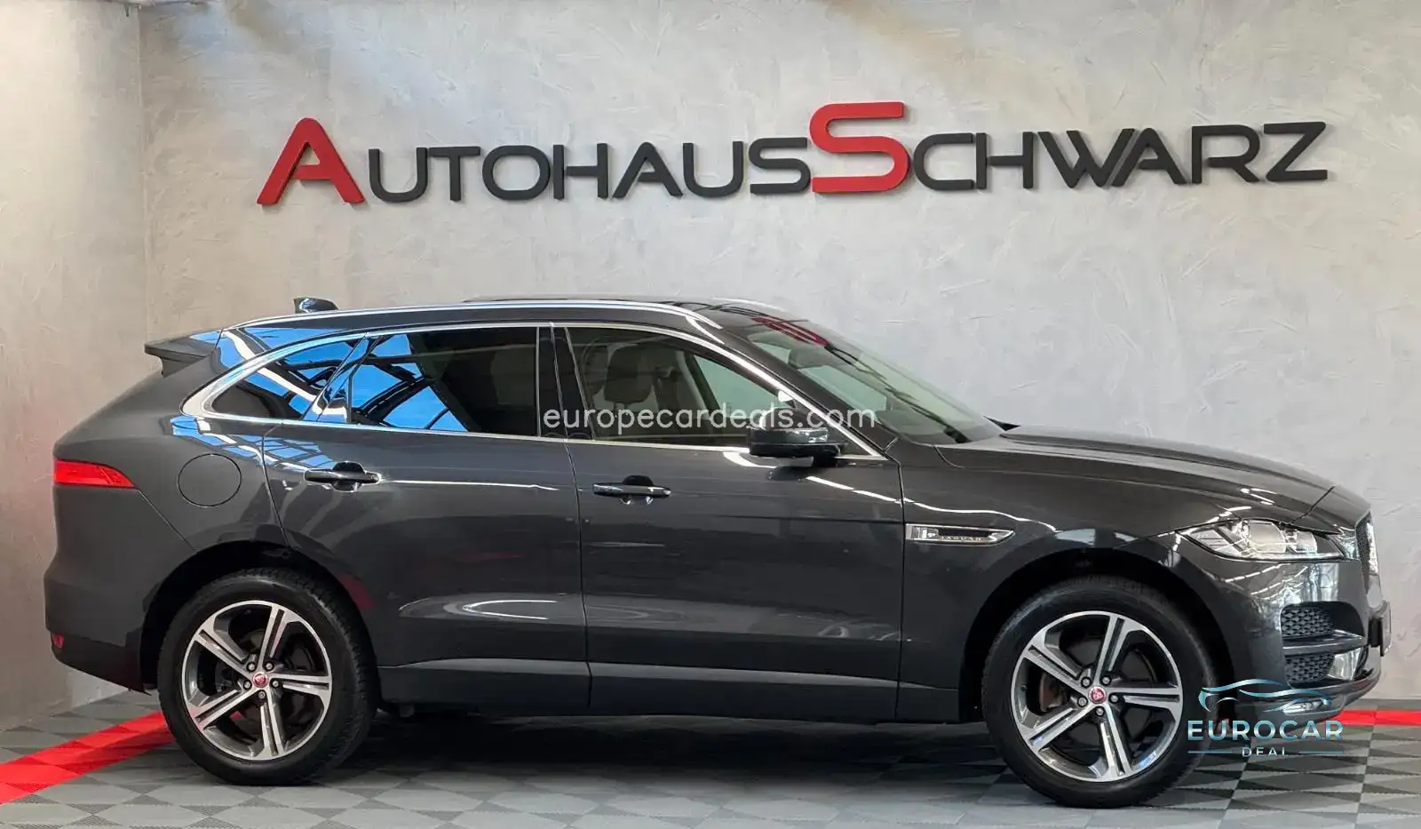 Jaguar F-Pace