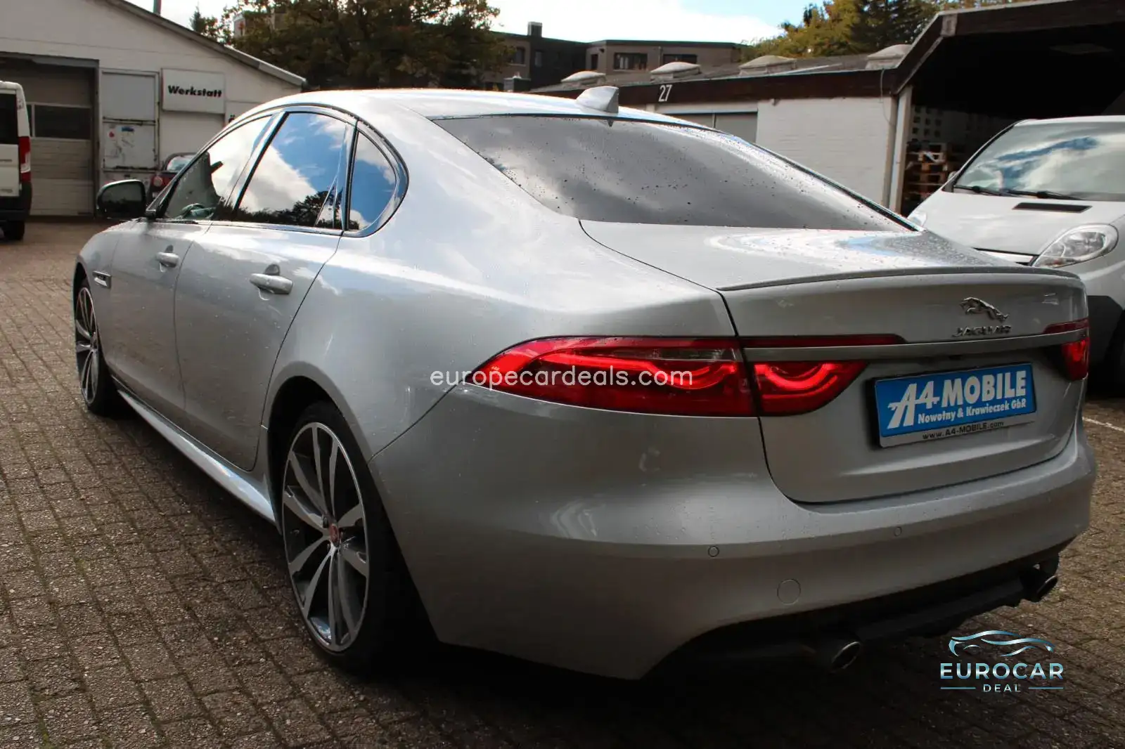 Jaguar XF