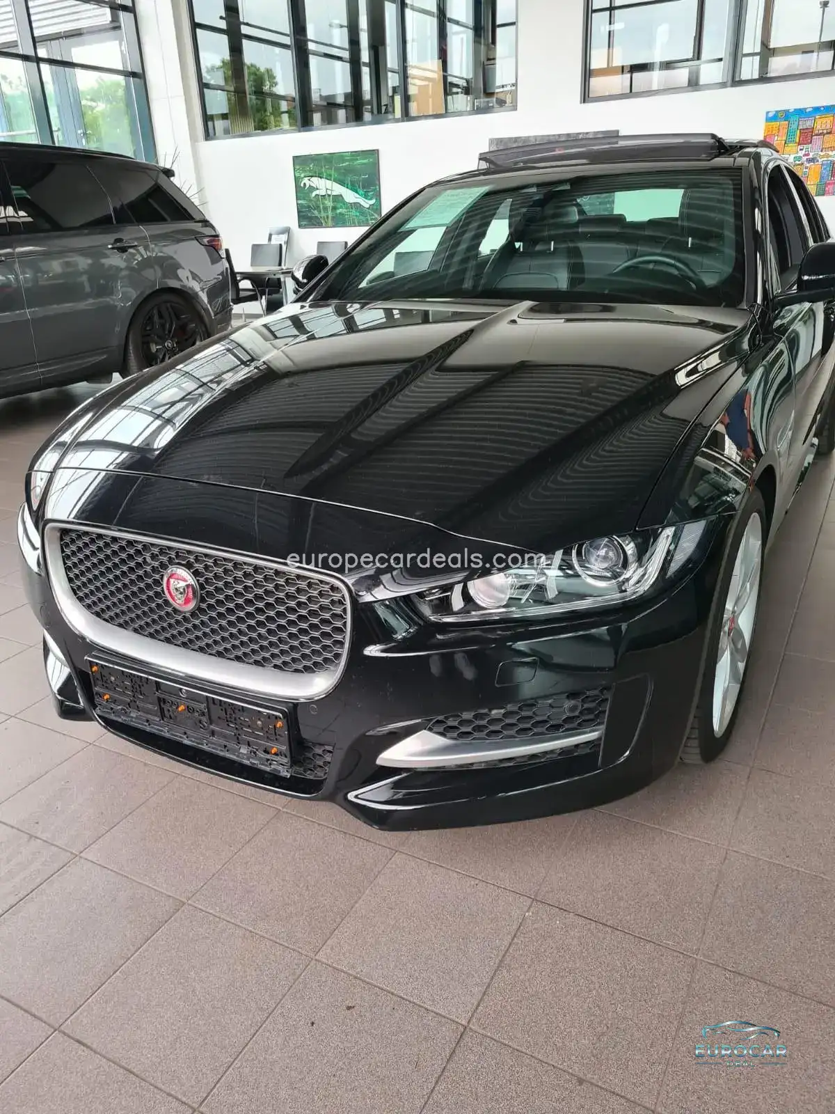 Jaguar XE