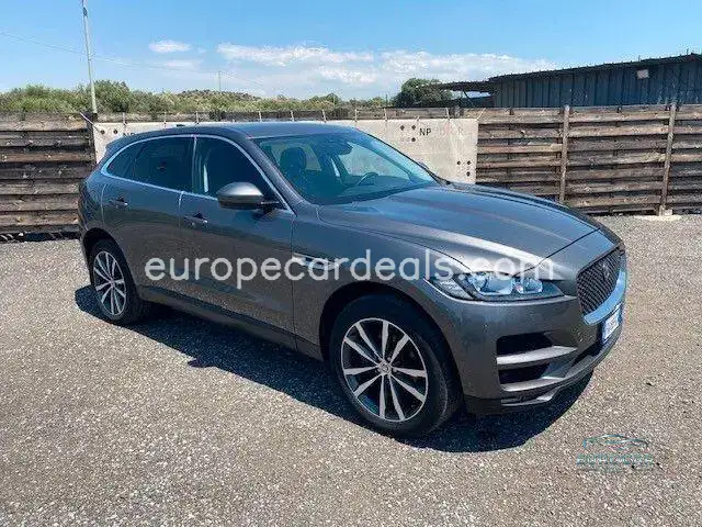 Jaguar F-Pace