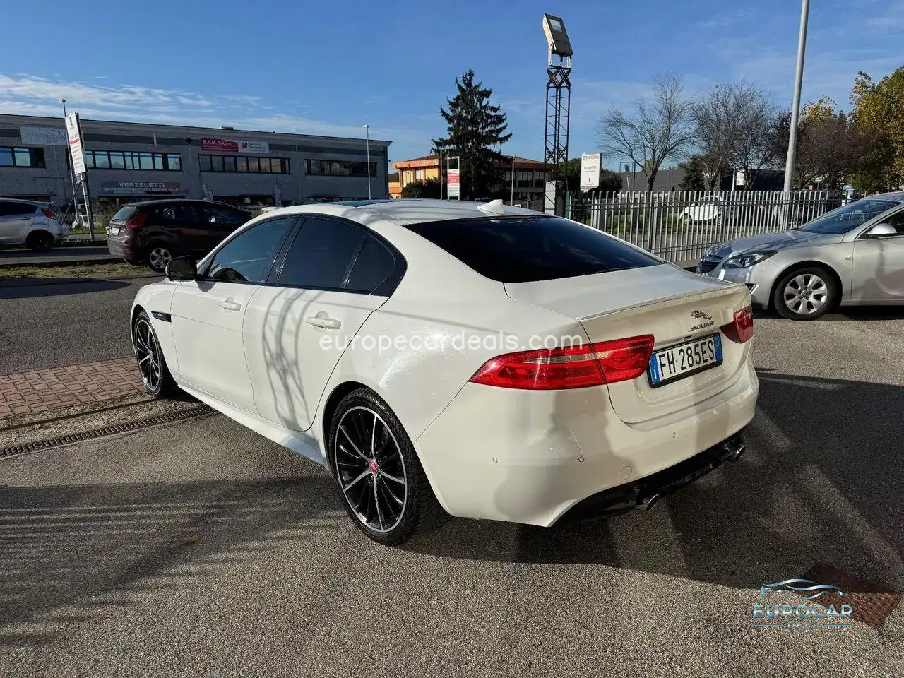 Jaguar XE
