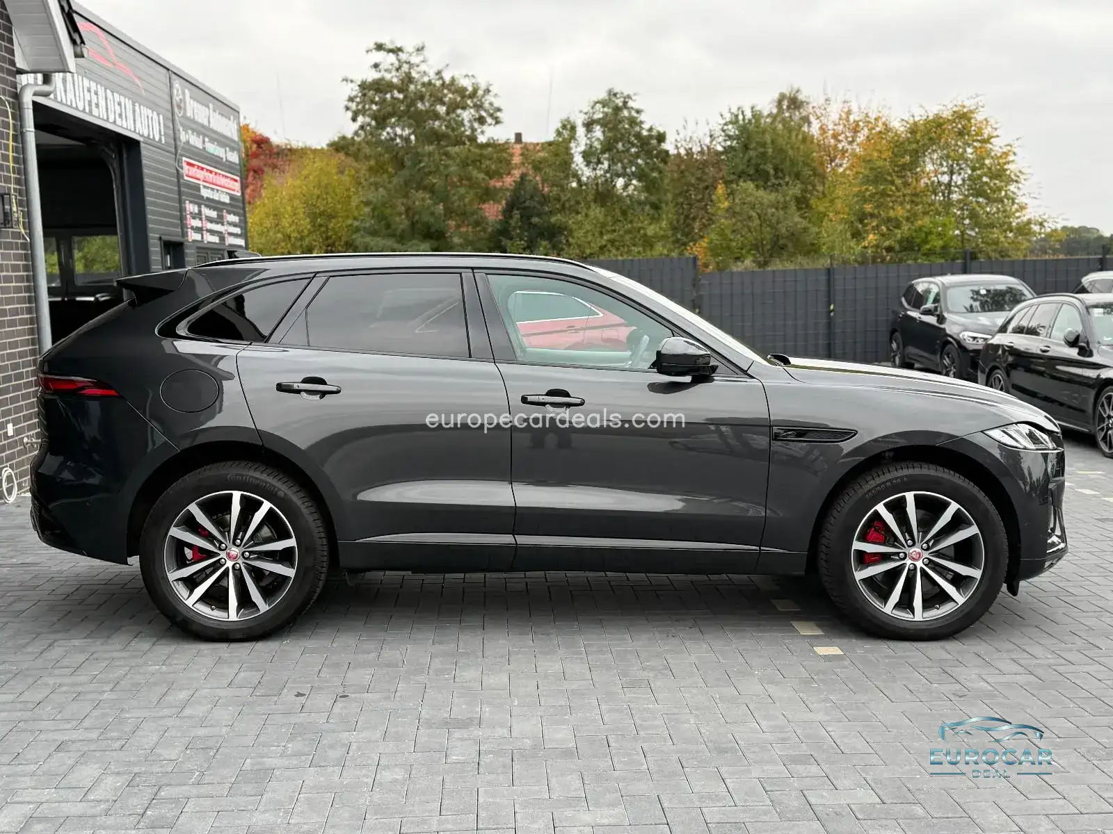 Jaguar F-Pace