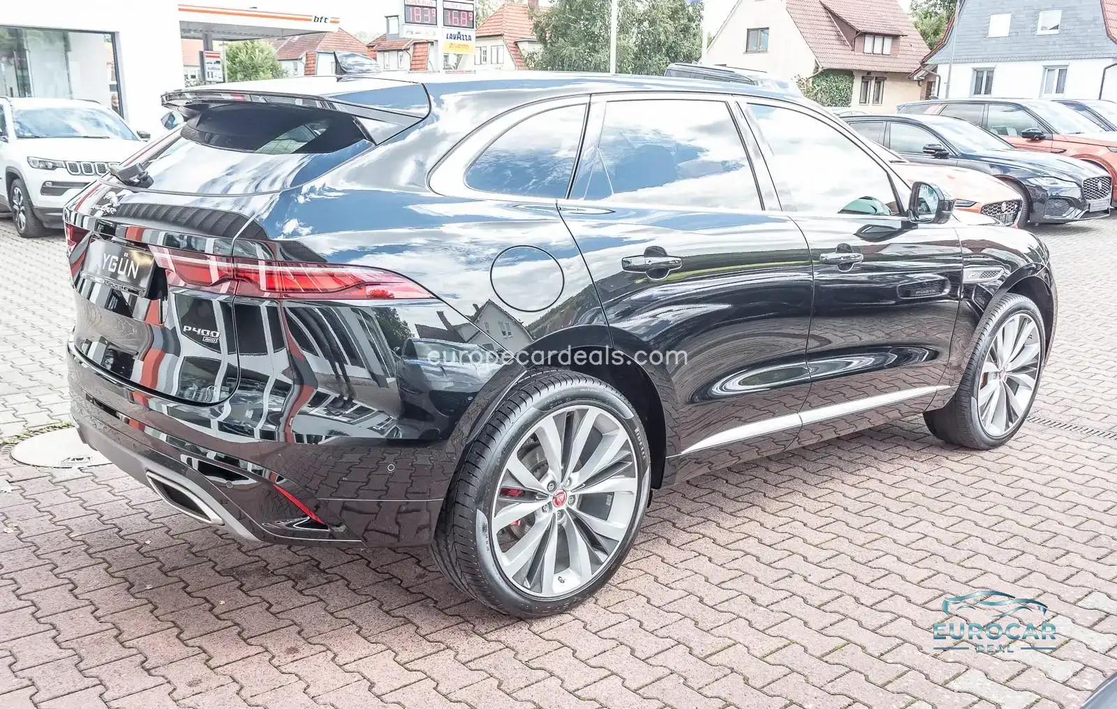 Jaguar F-Pace