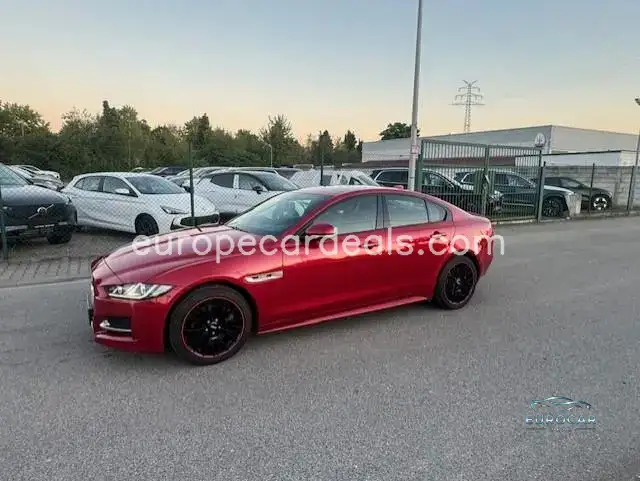 Jaguar XE