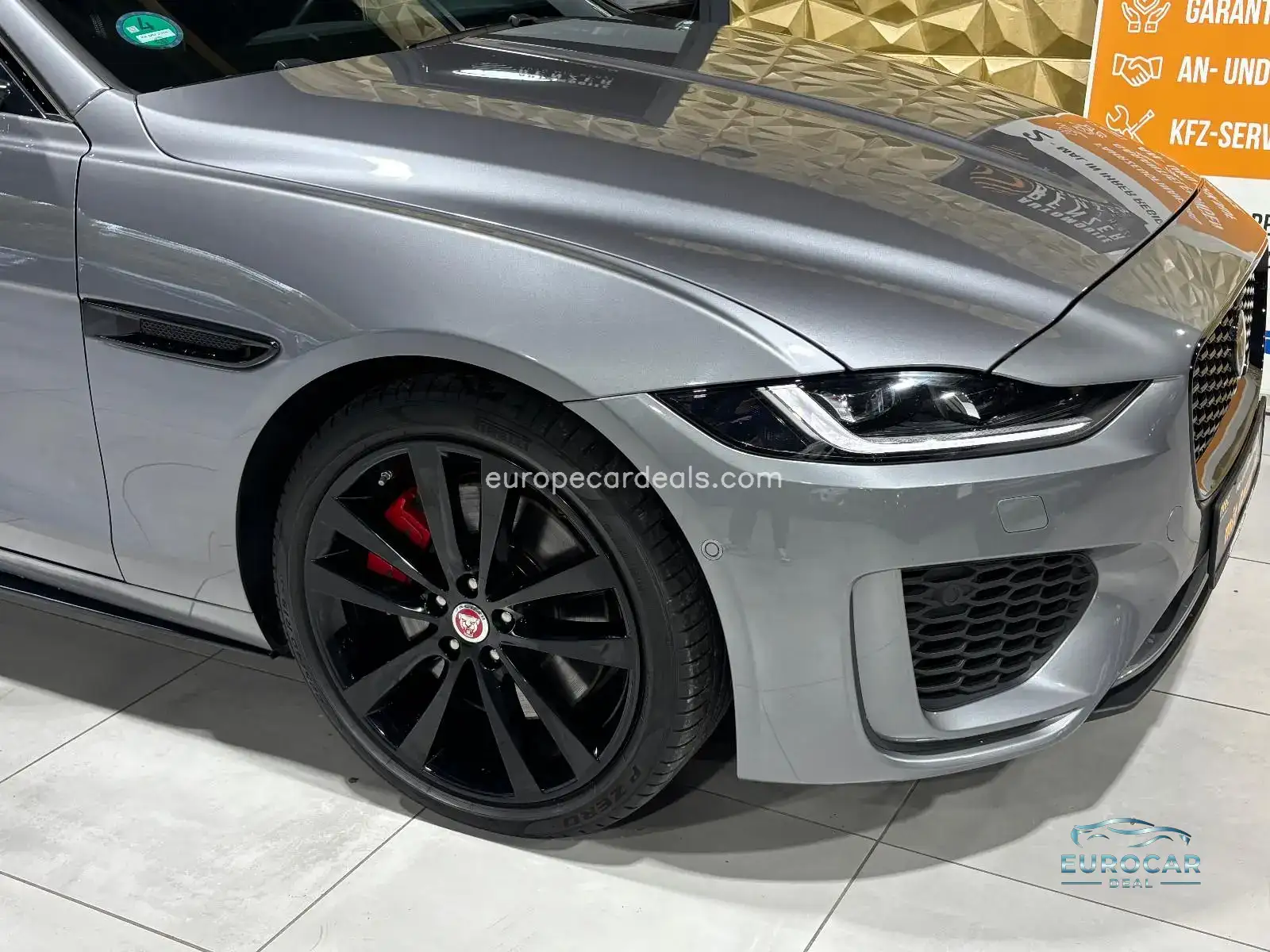 Jaguar XE