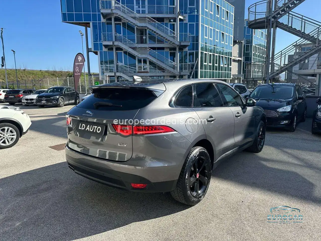 Jaguar F-Pace
