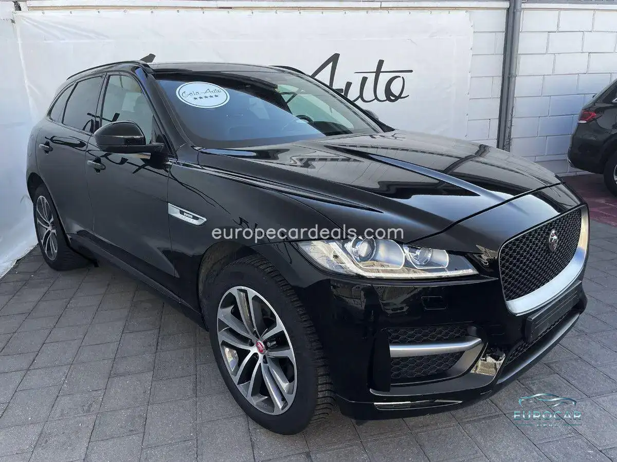 Jaguar F-Pace