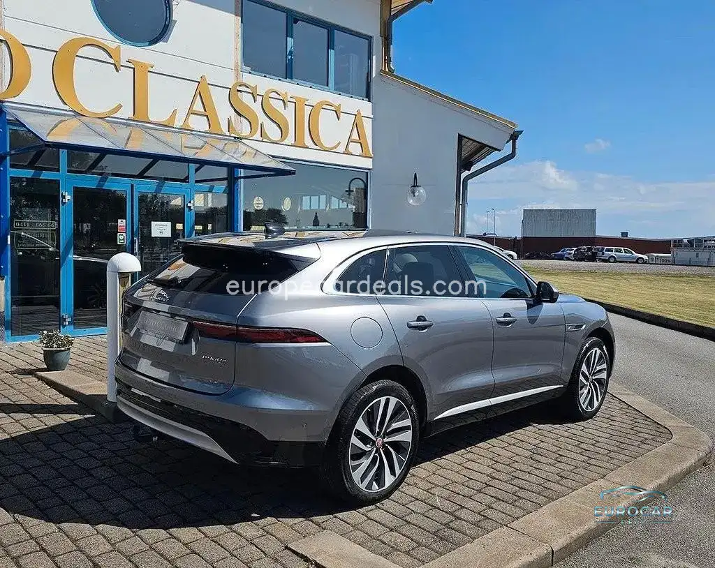 Jaguar F-Pace