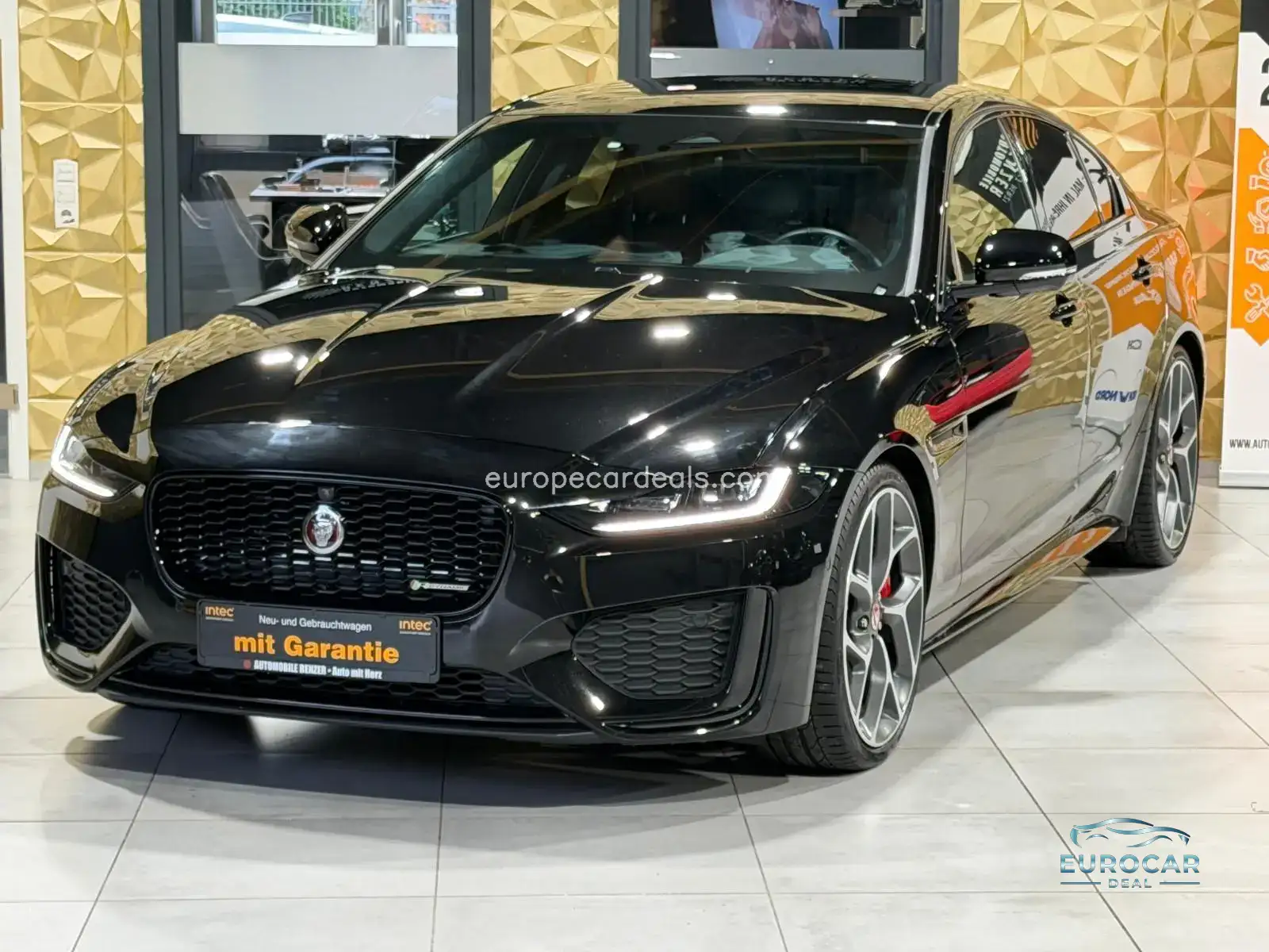 Jaguar XE