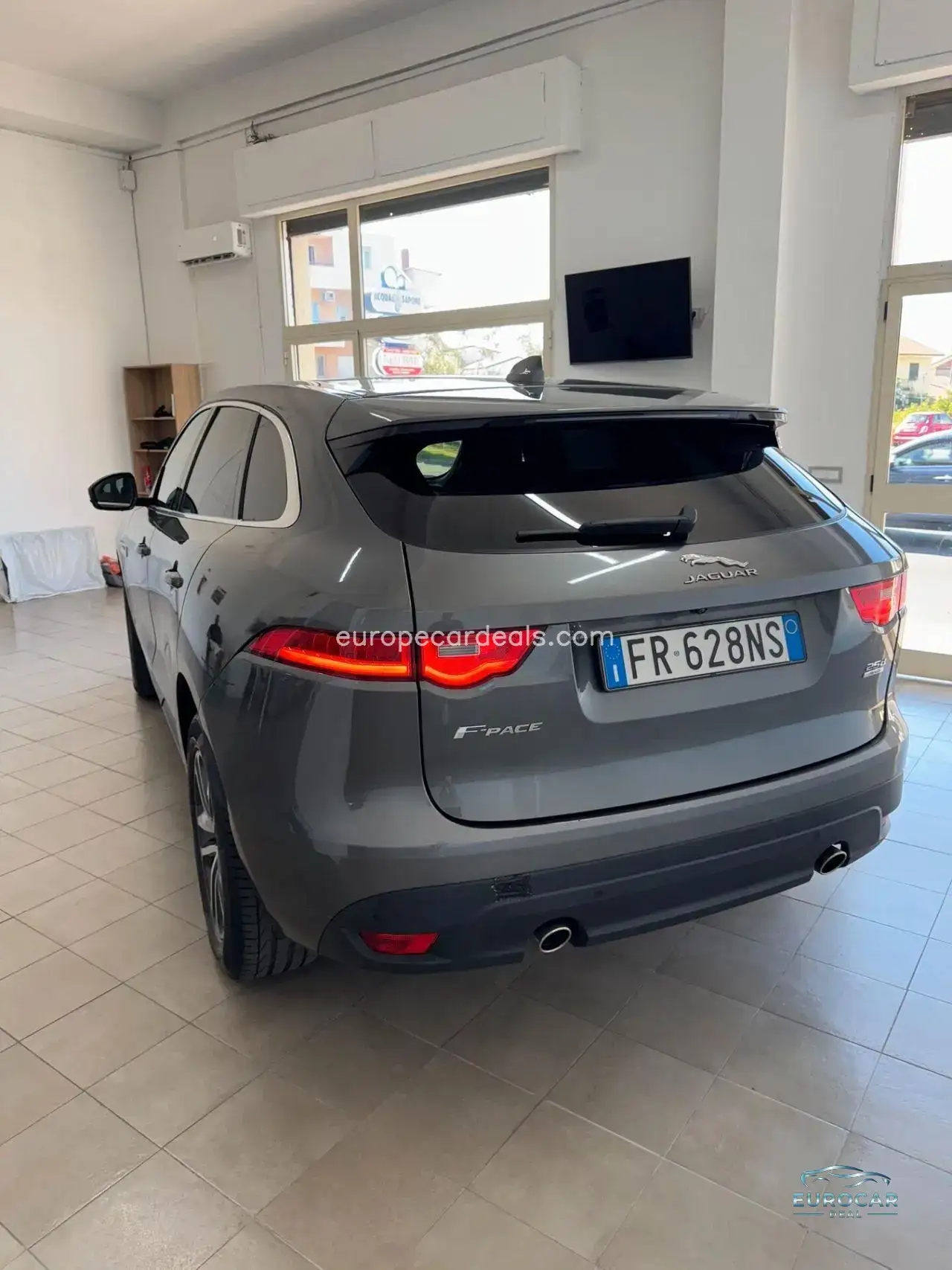 Jaguar F-Pace