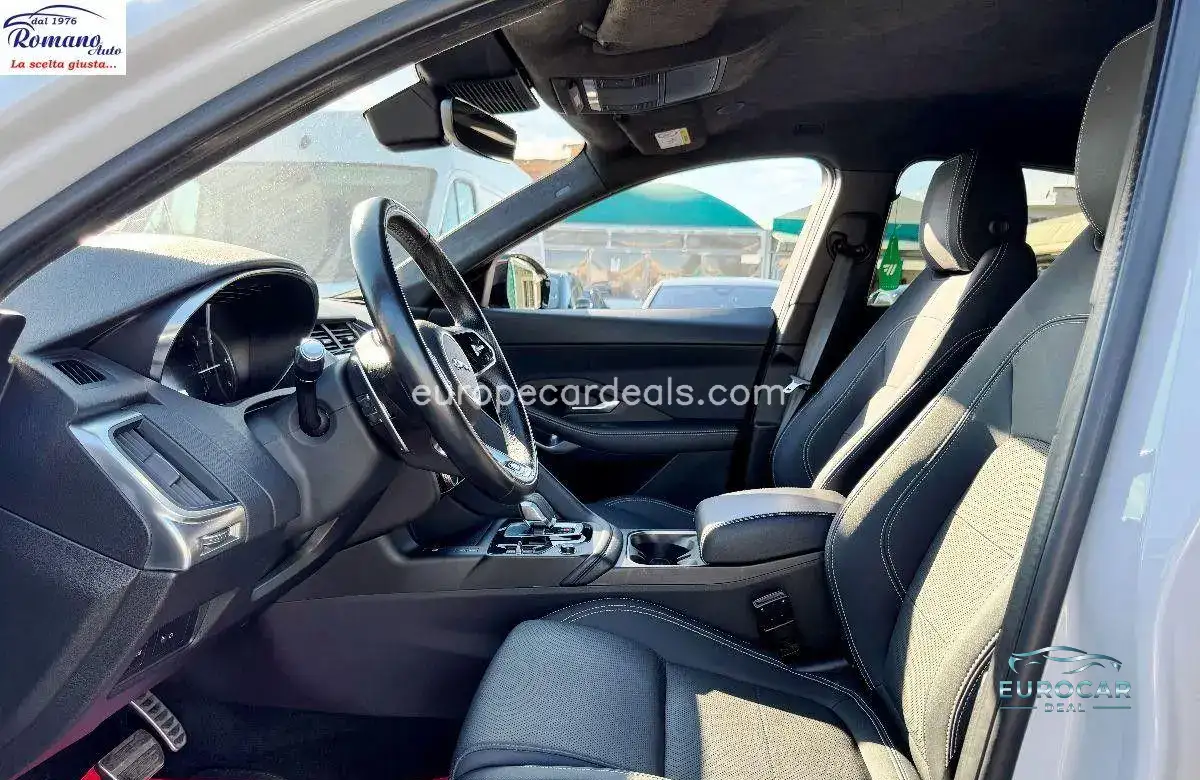 Jaguar E-Pace