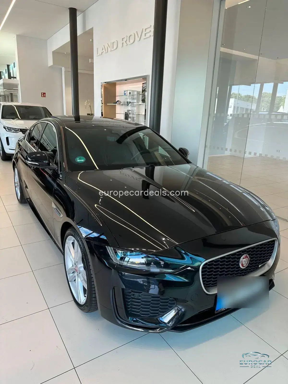 Jaguar XE