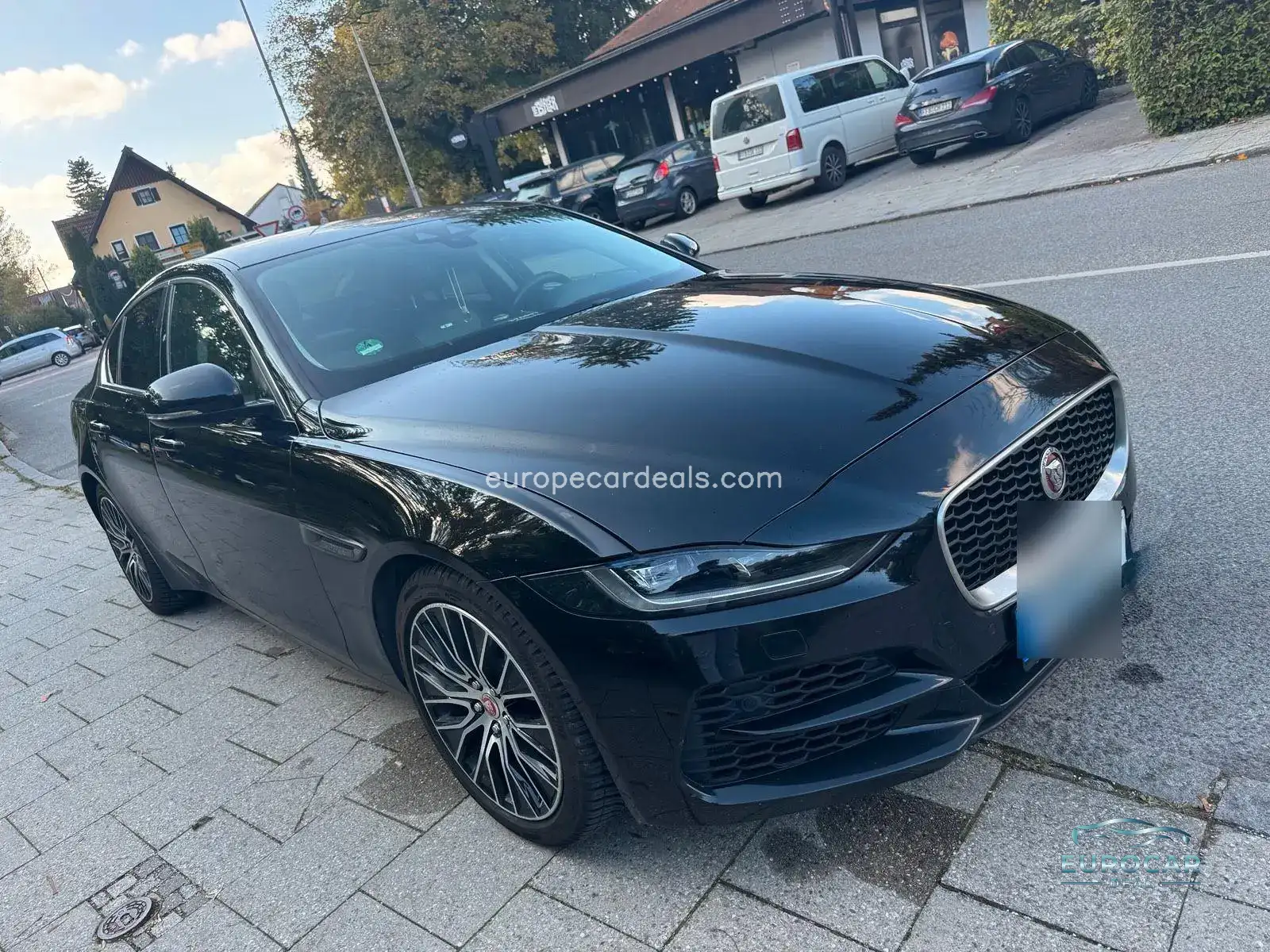 Jaguar XE