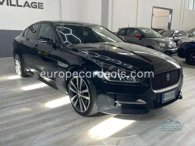 Jaguar XE