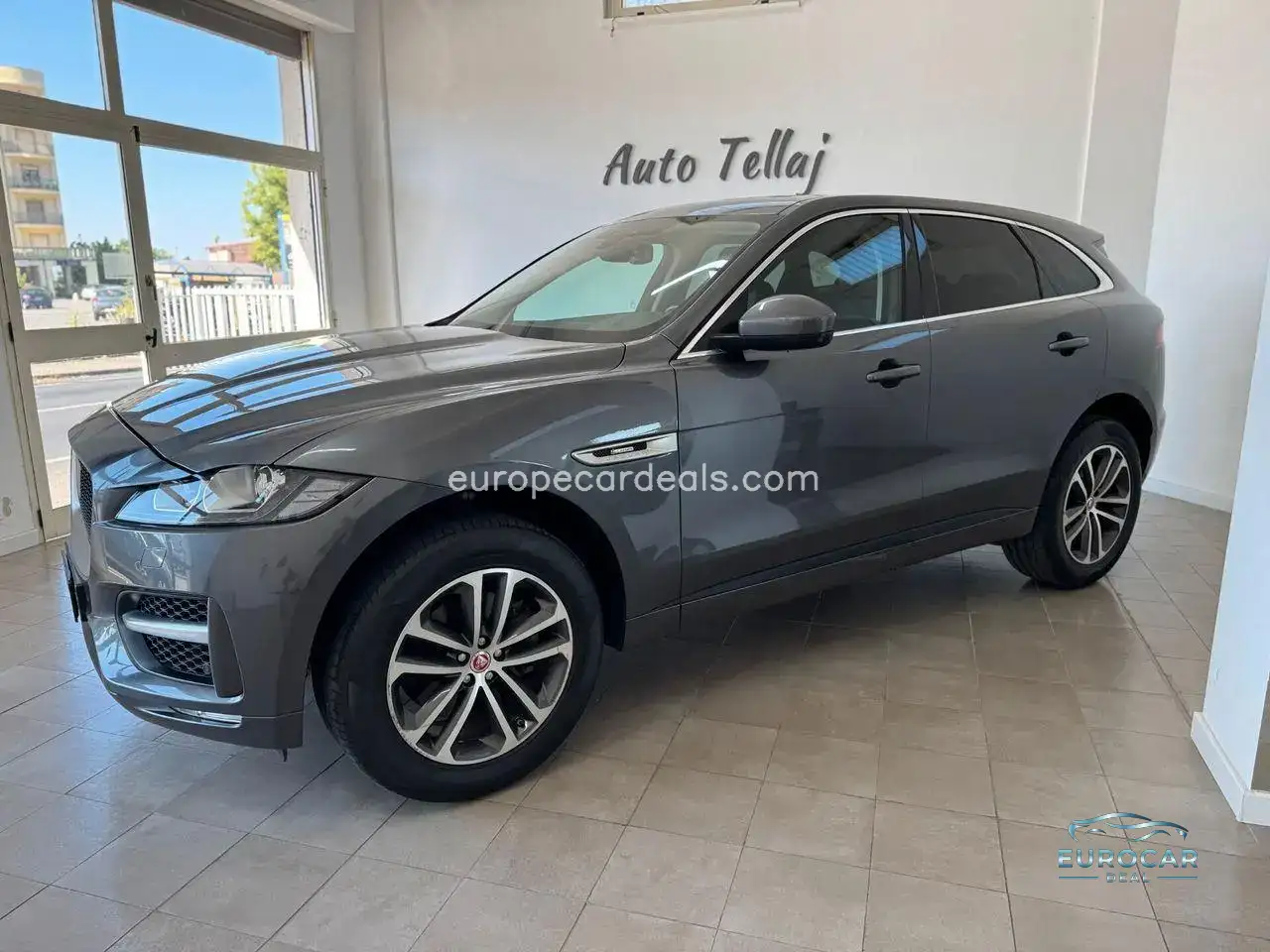 Jaguar F-Pace