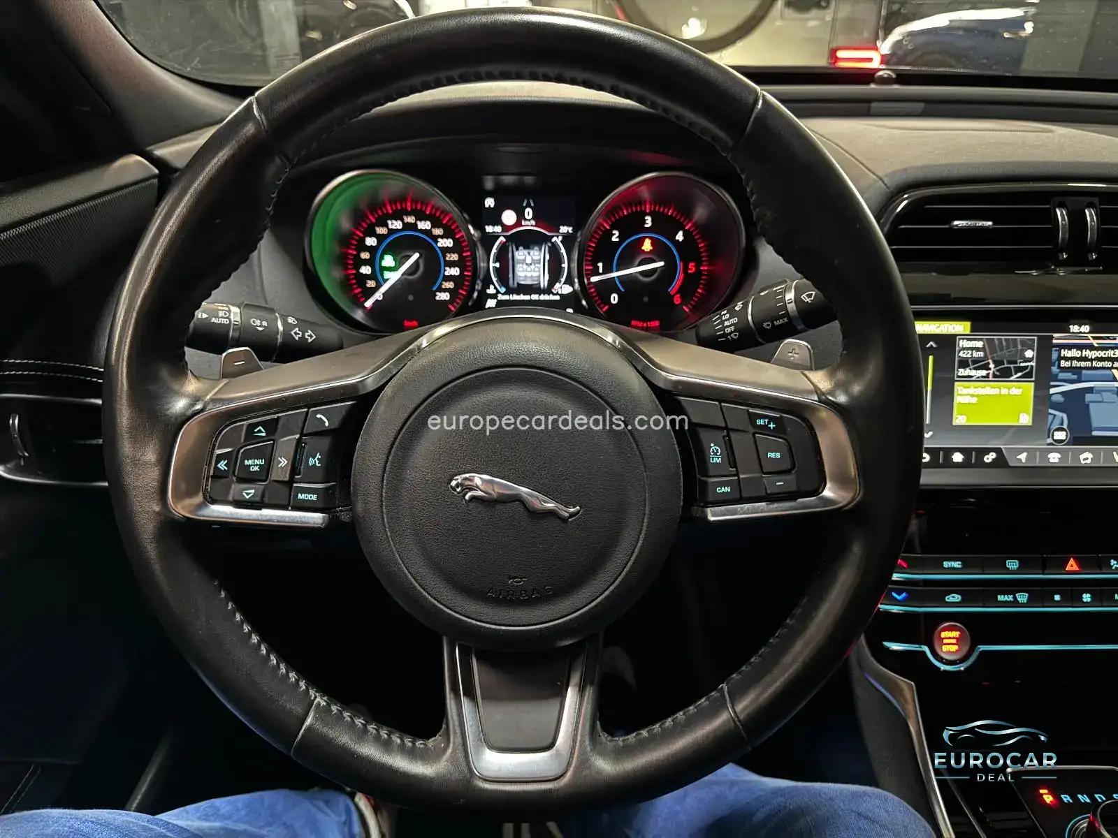 Jaguar XE