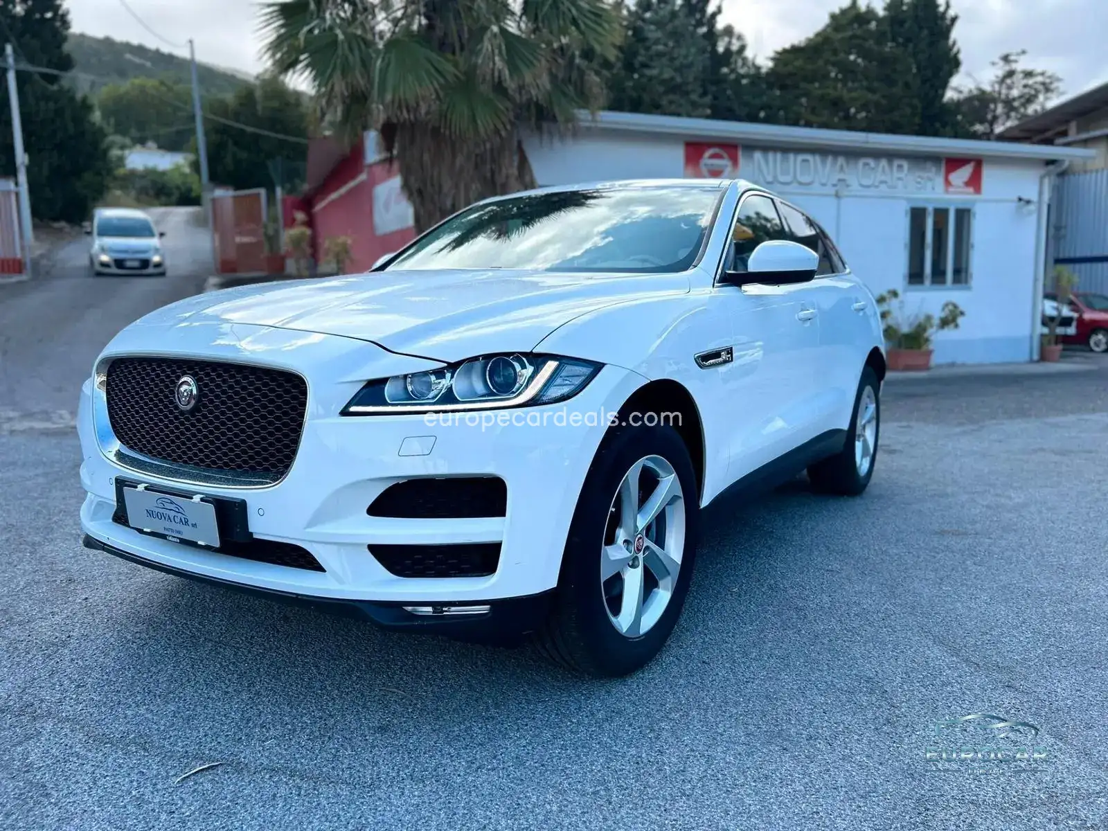 Jaguar F-Pace