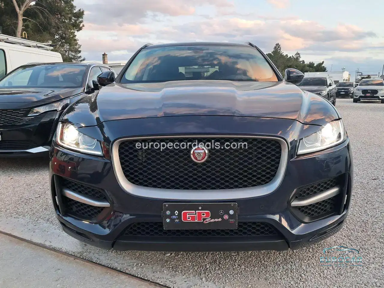 Jaguar F-Pace