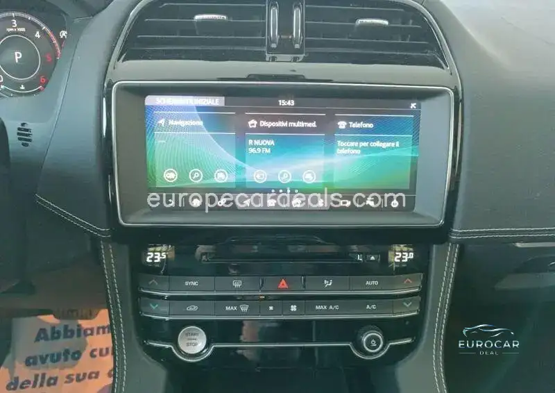 Jaguar F-Pace
