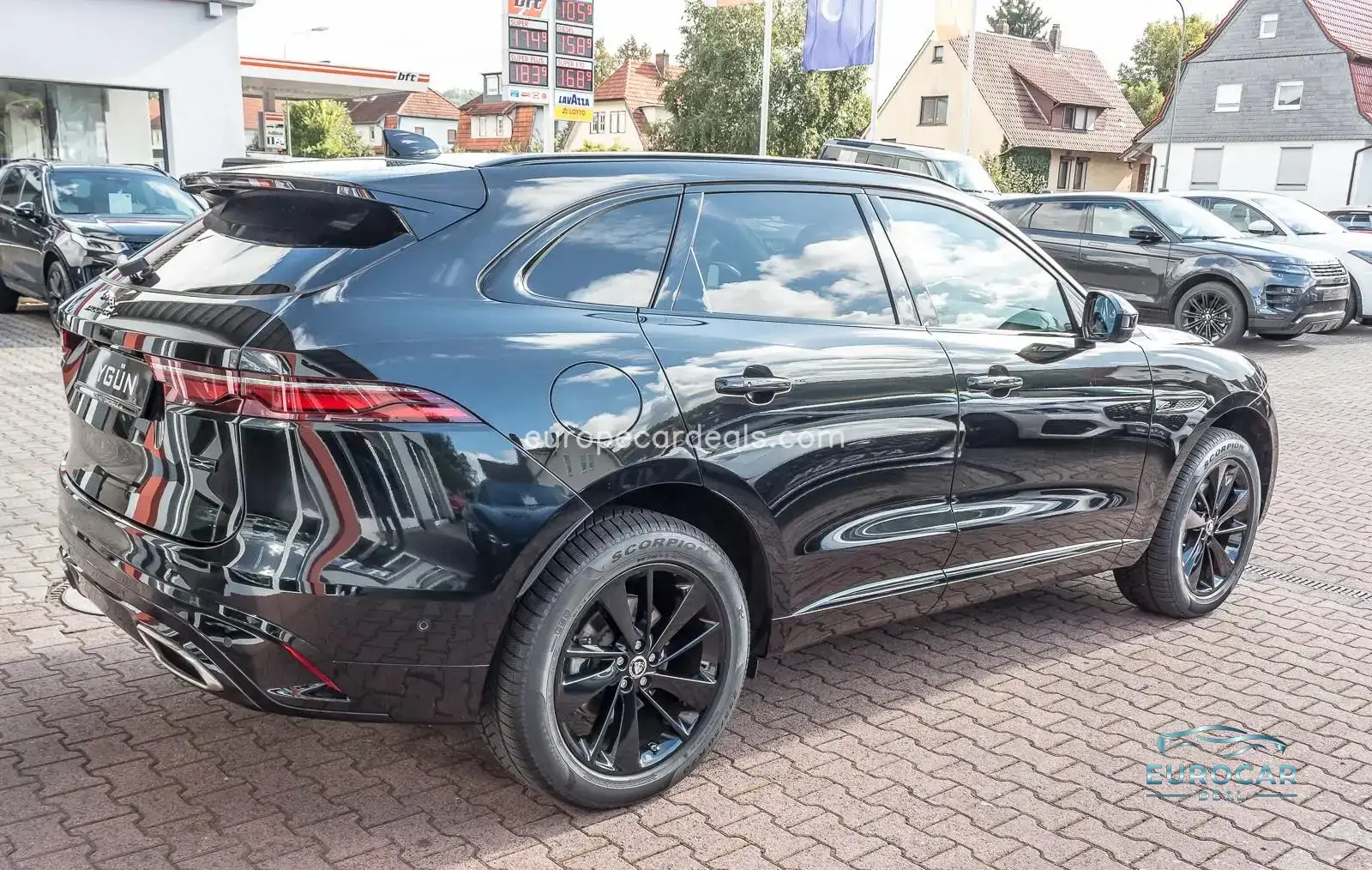 Jaguar F-Pace