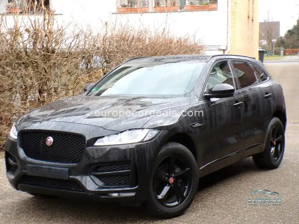 Jaguar F-Pace