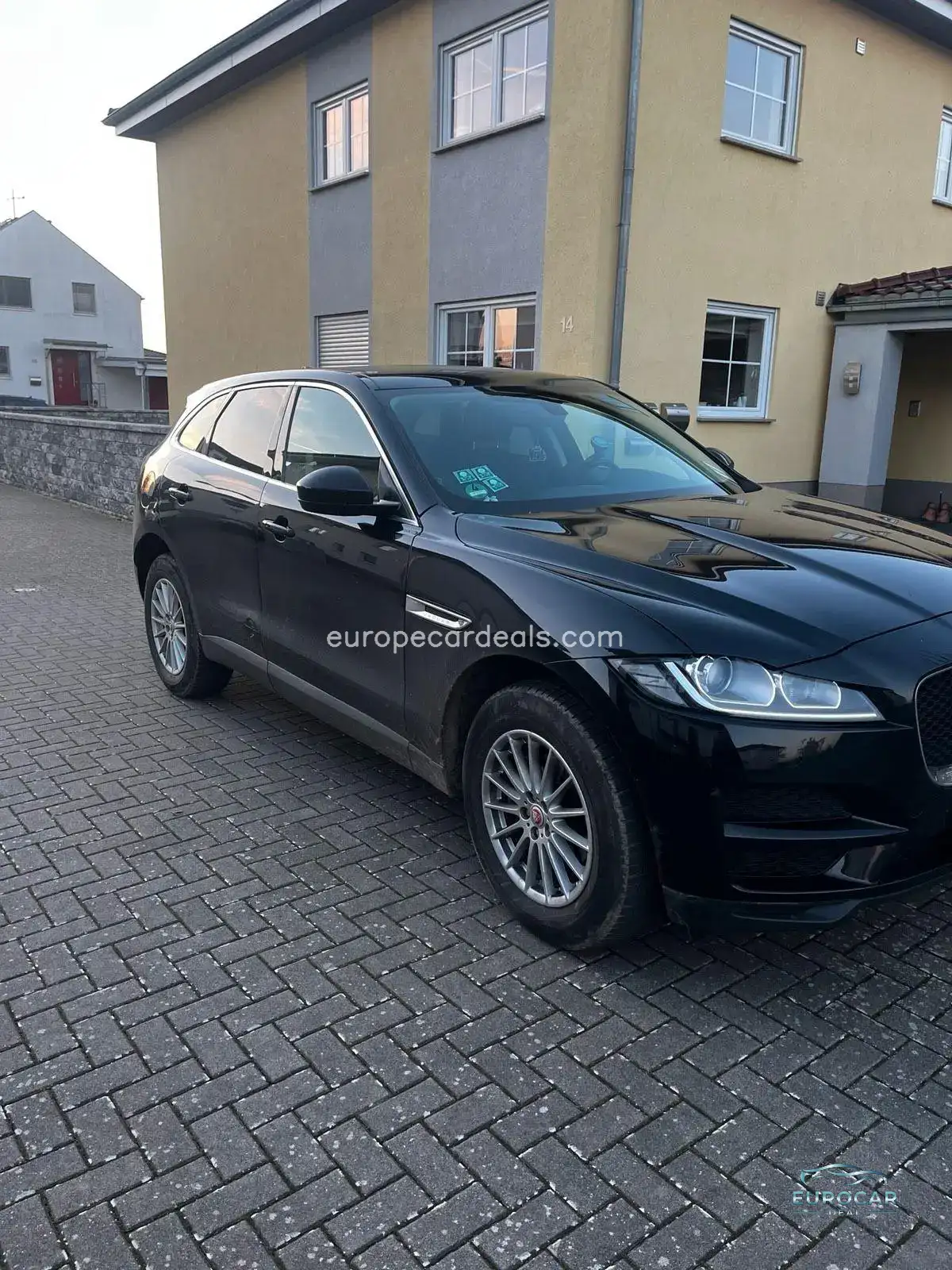 Jaguar F-Pace