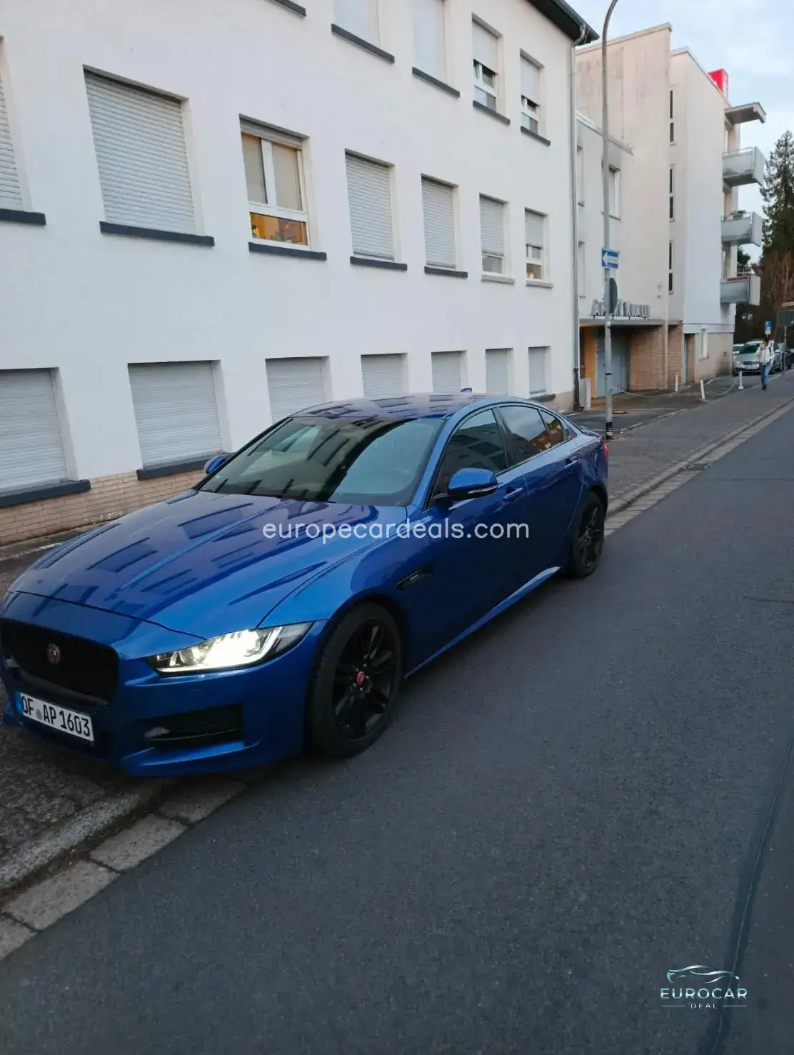 Jaguar XE