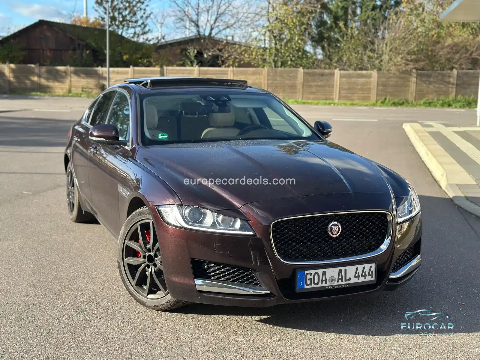 Jaguar XF