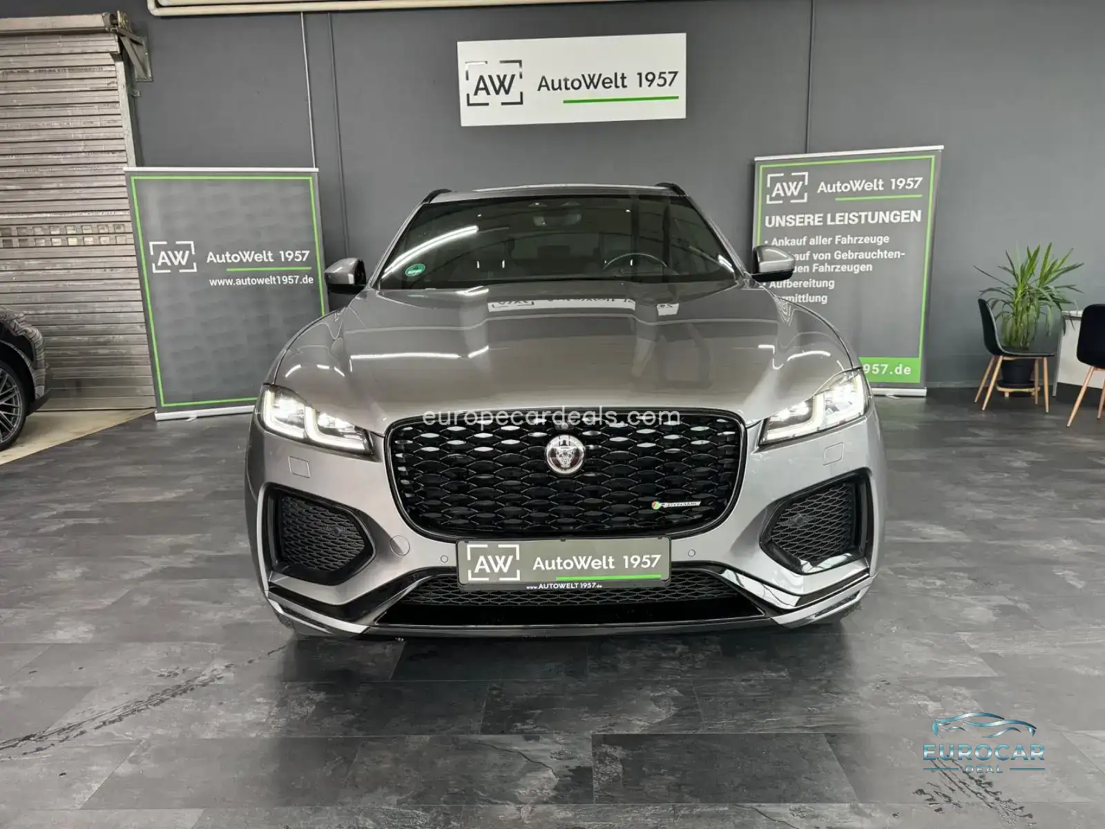Jaguar F-Pace