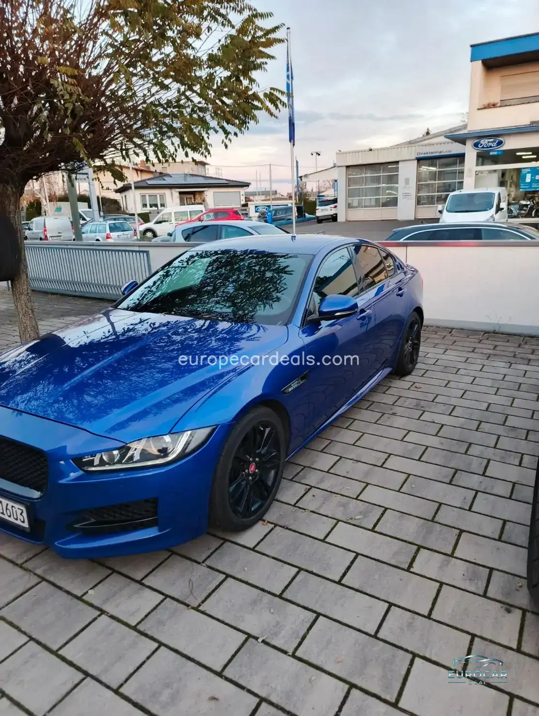 Jaguar XE