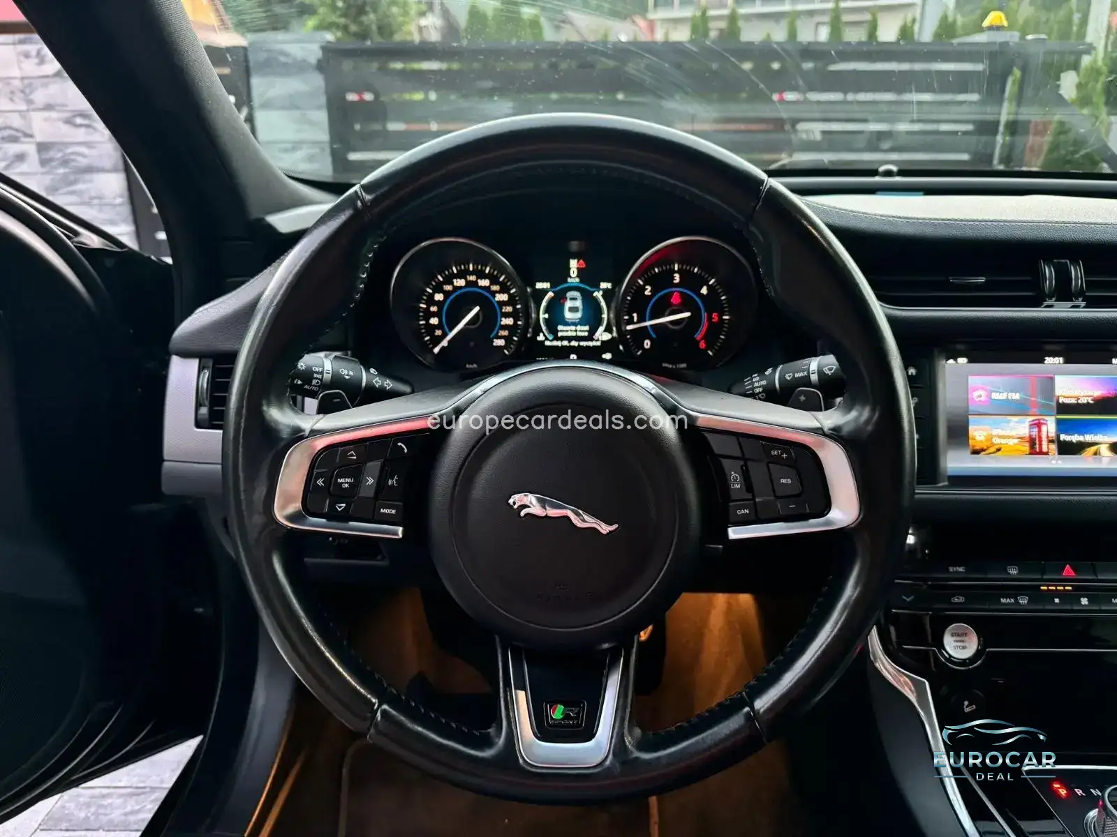 Jaguar XF