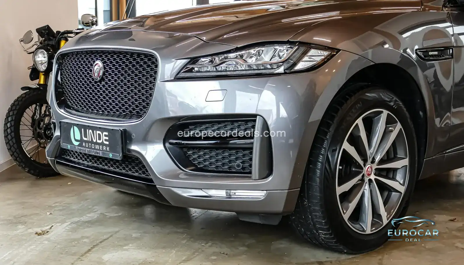 Jaguar F-Pace
