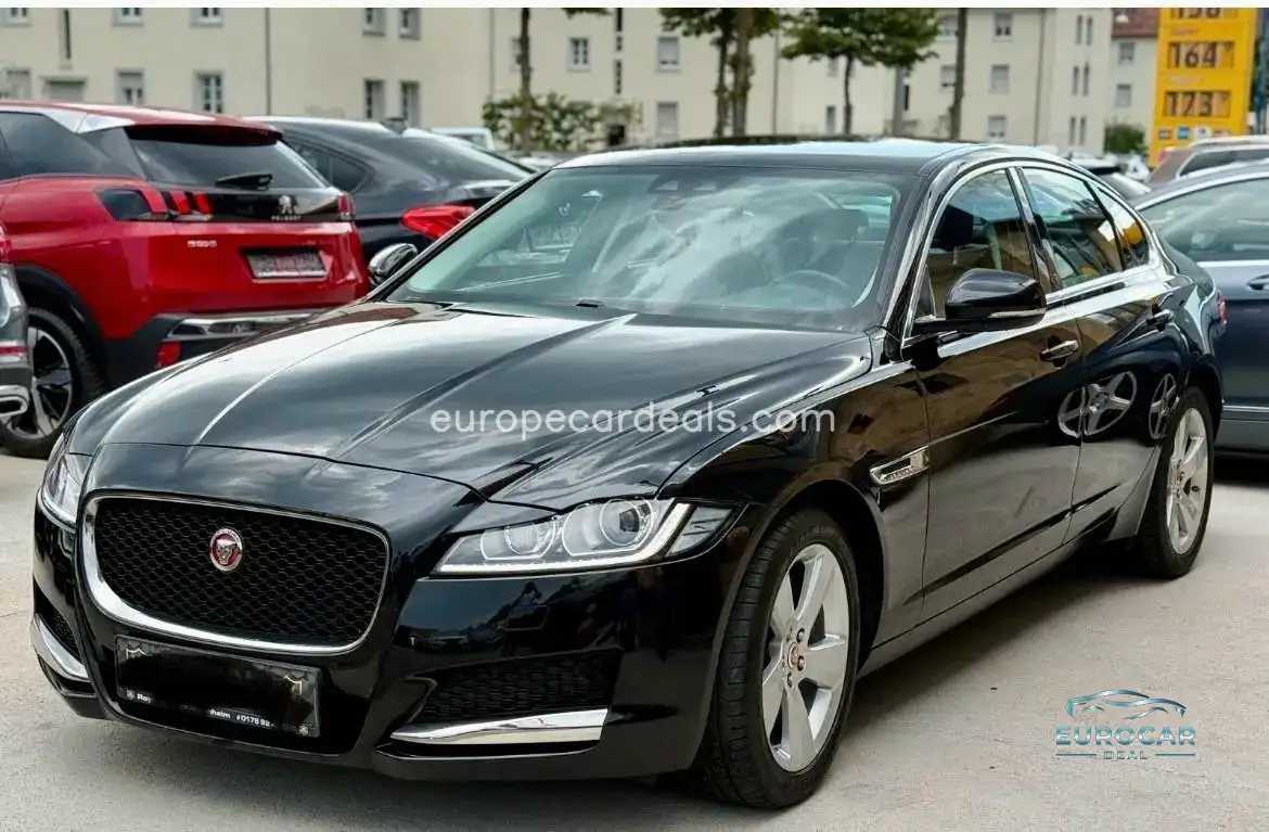 Jaguar XF