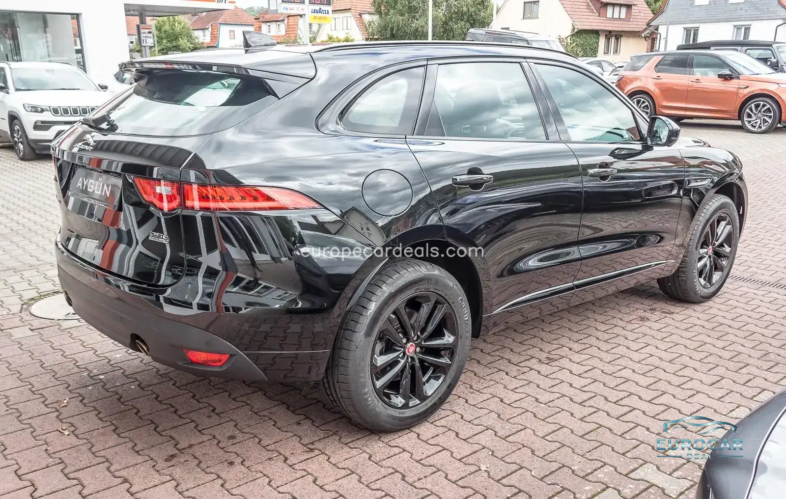 Jaguar F-Pace
