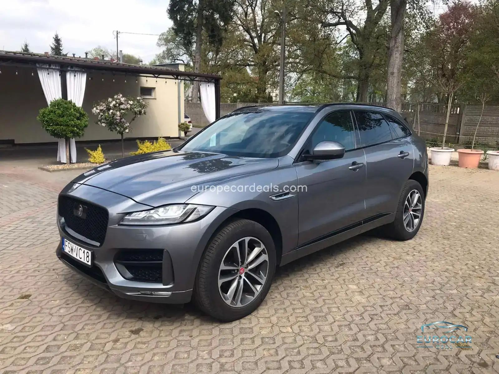 Jaguar F-Pace