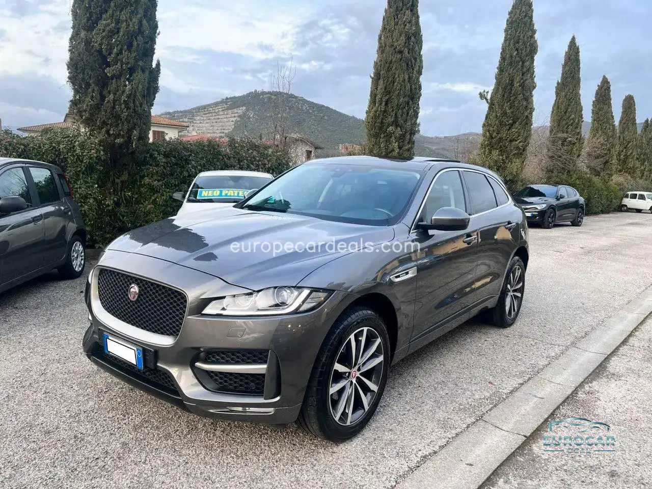 Jaguar F-Pace