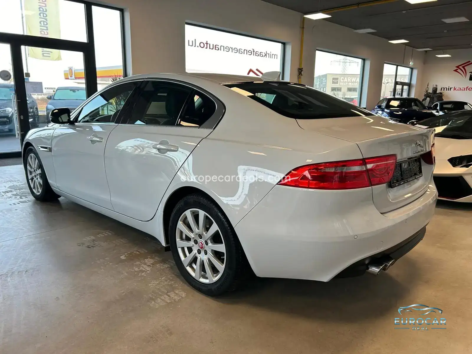 Jaguar XE