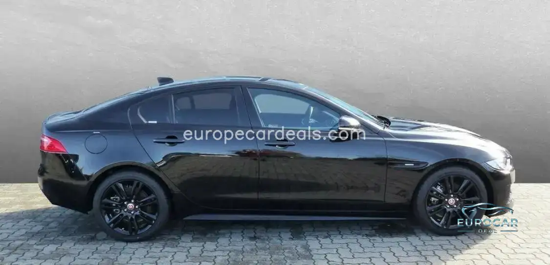 Jaguar XE