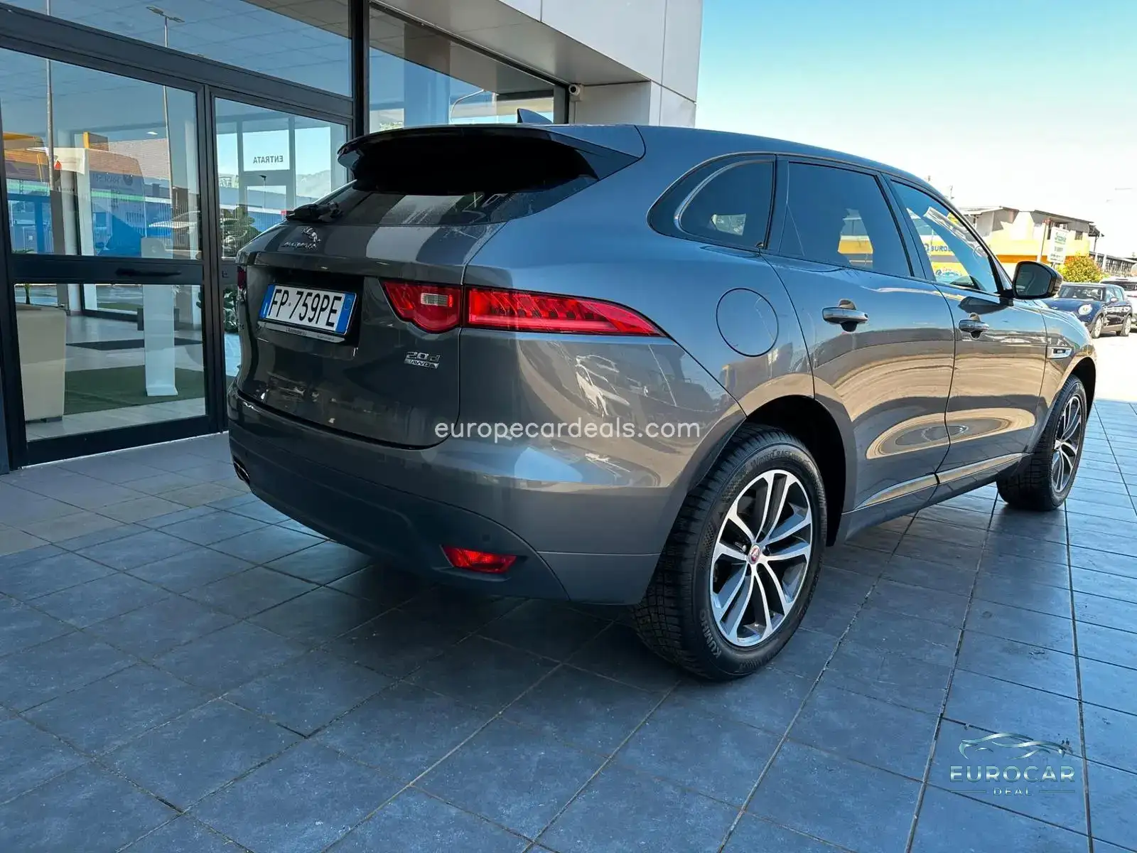Jaguar F-Pace