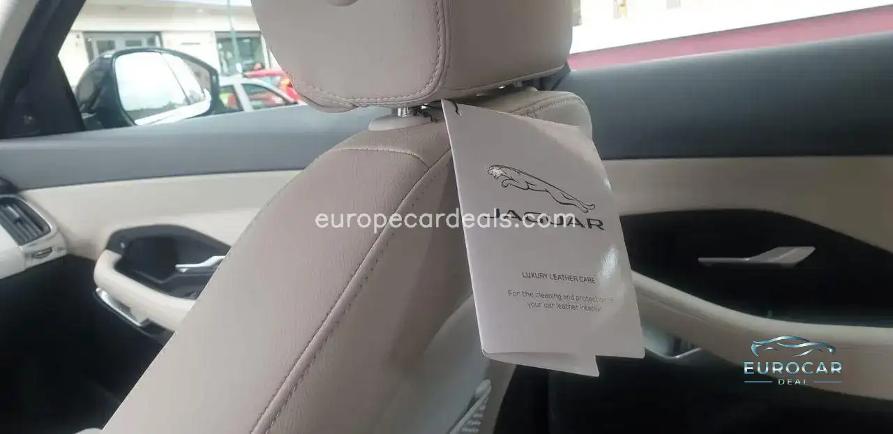 Jaguar E-Pace