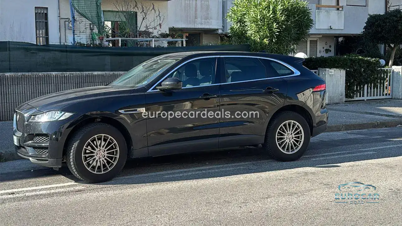 Jaguar F-Pace