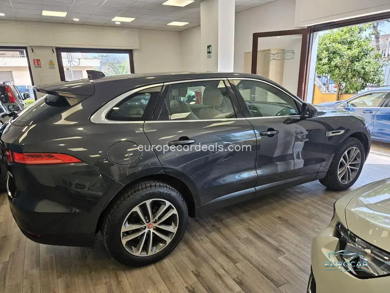 Jaguar F-Pace