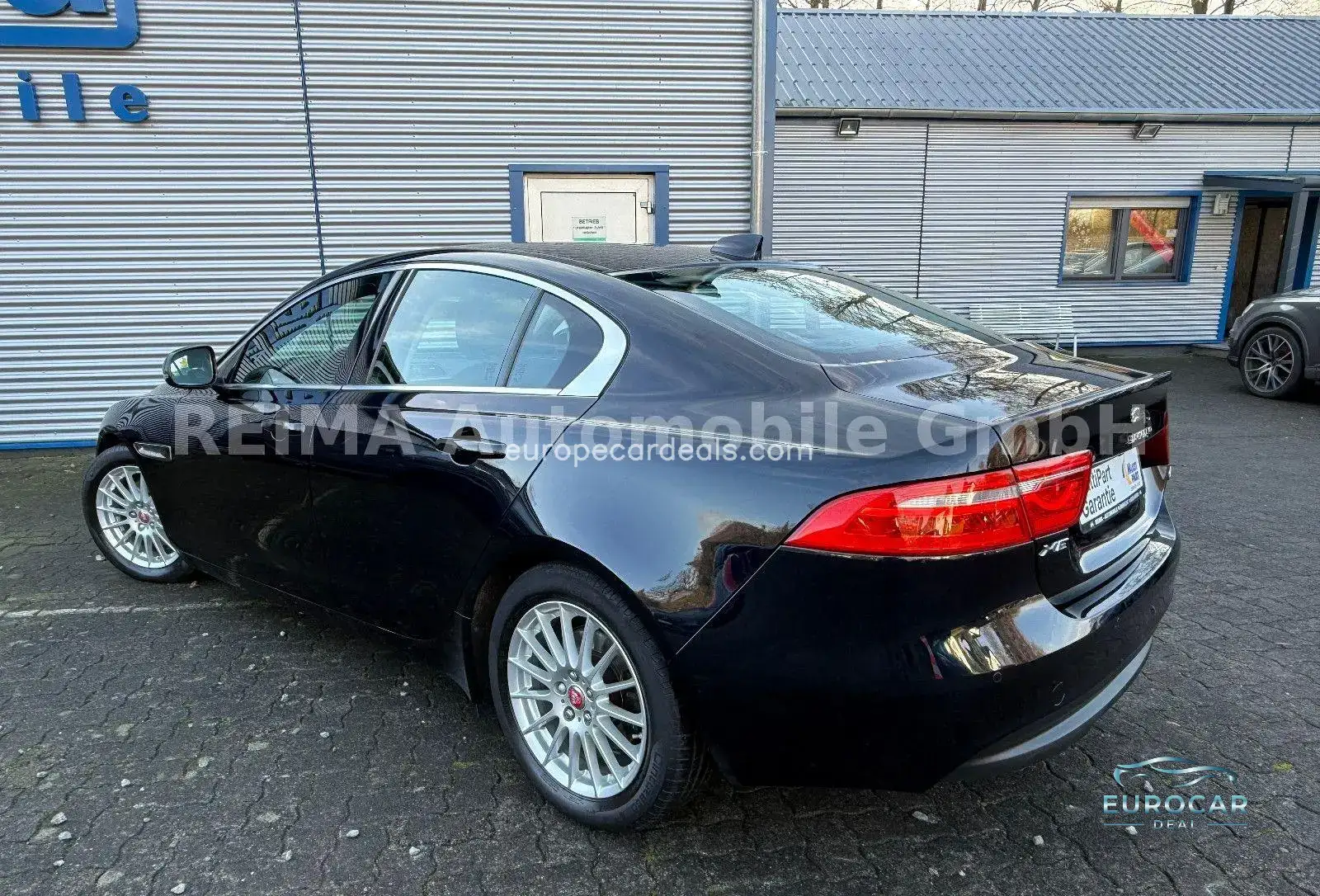 Jaguar XE