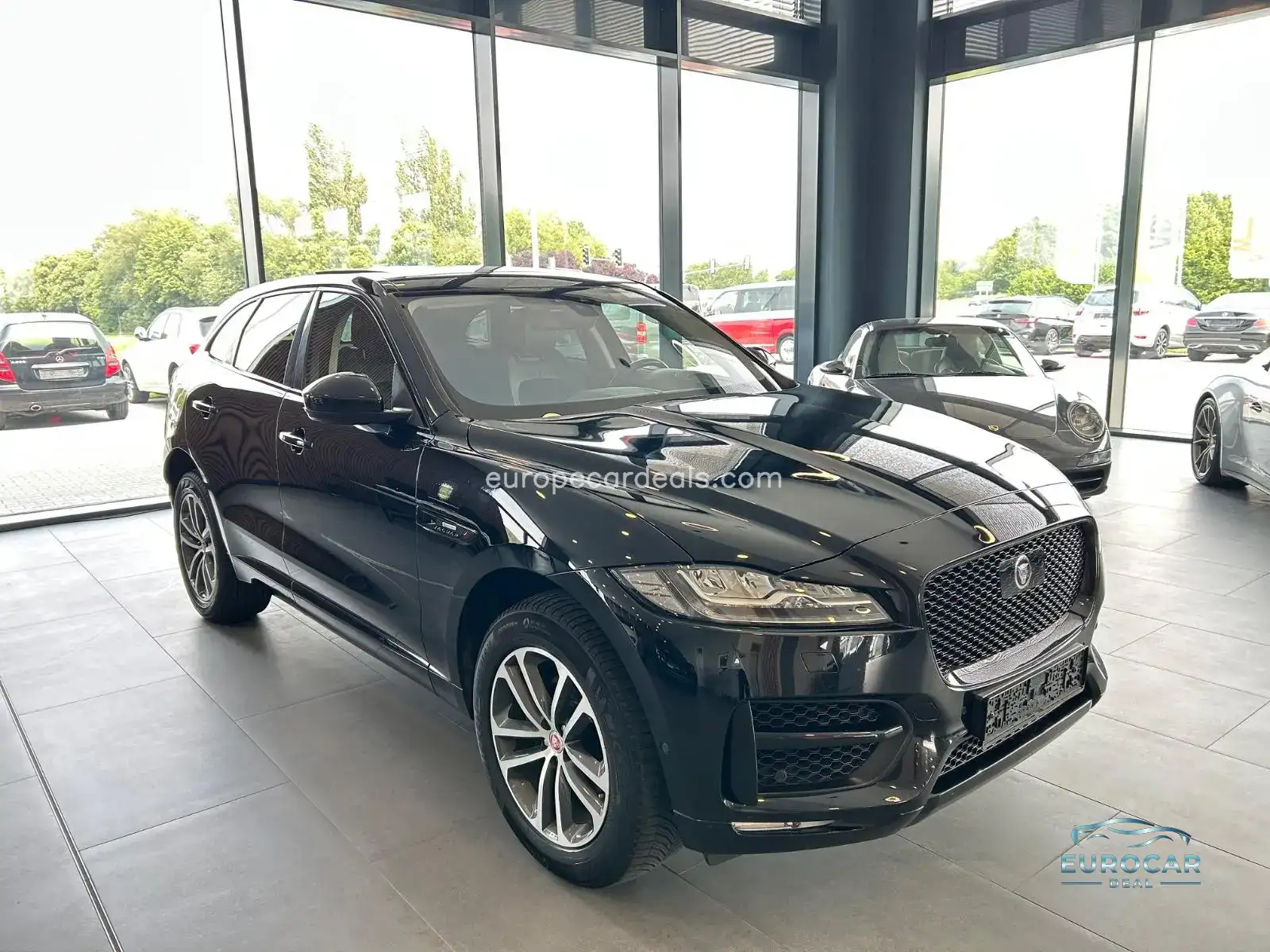 Jaguar F-Pace