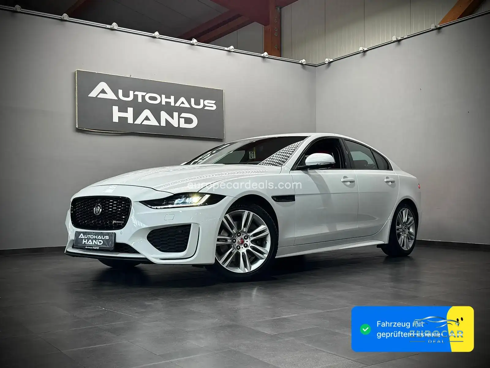 Jaguar XE