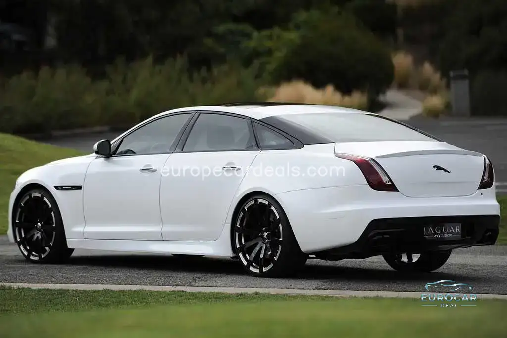 Jaguar XJR
