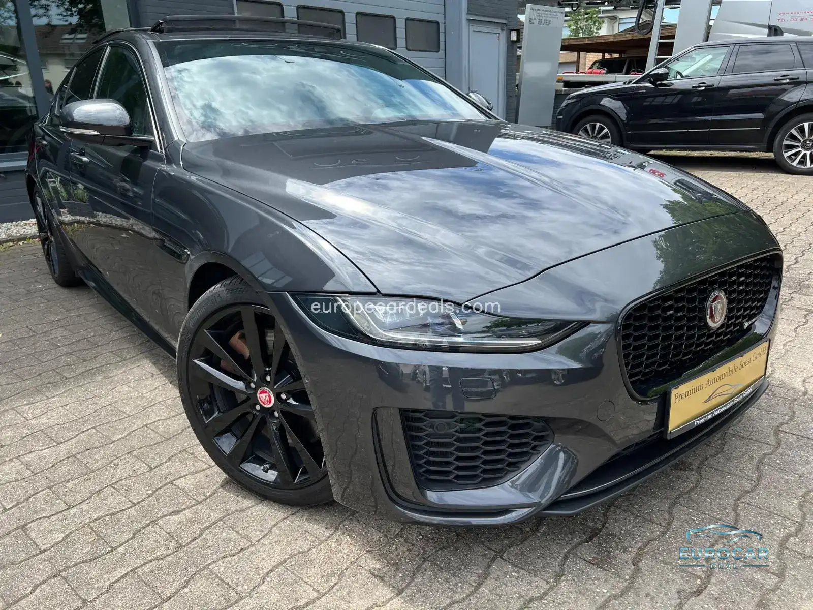 Jaguar XE