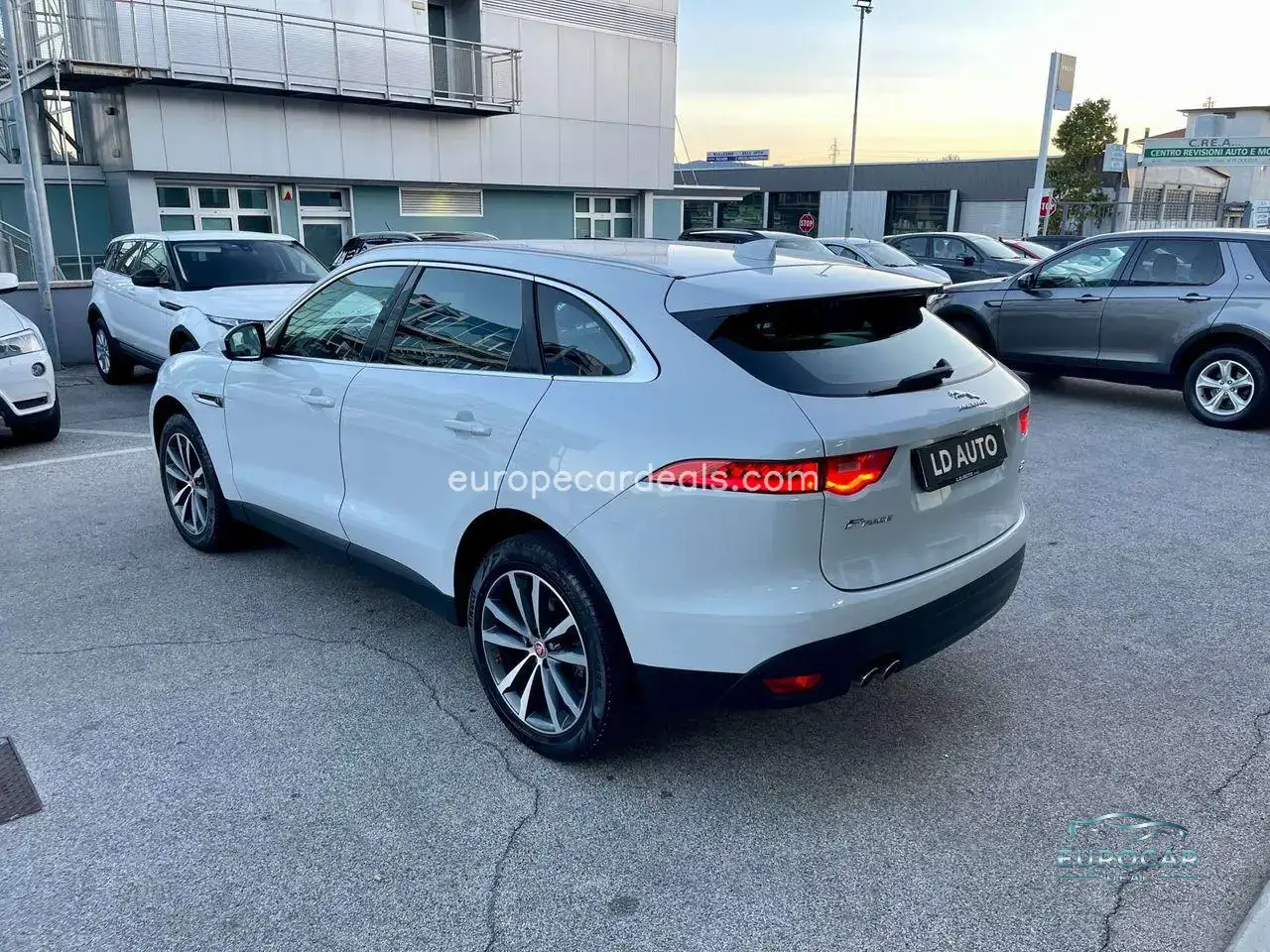 Jaguar F-Pace